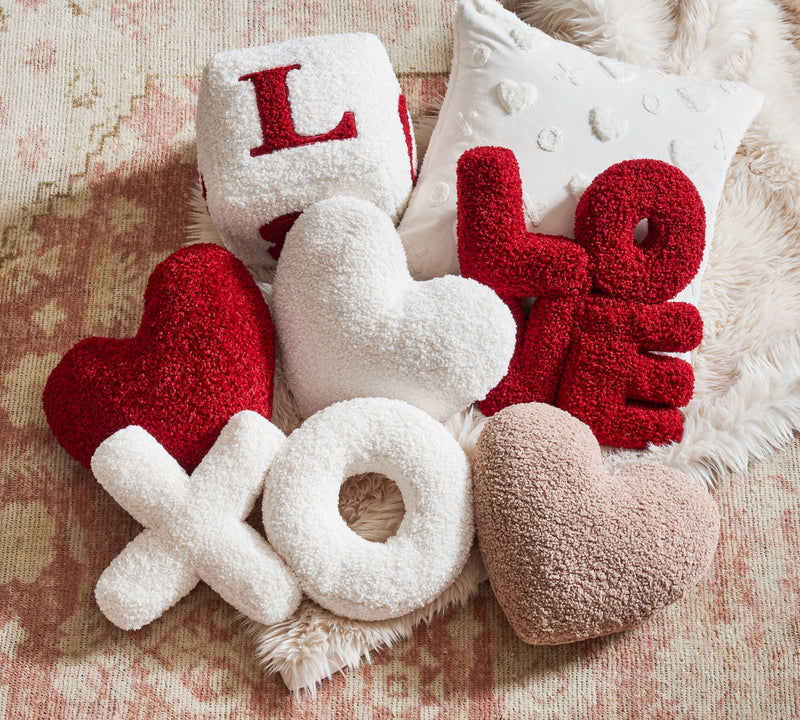 XO SHAPED PILLOW