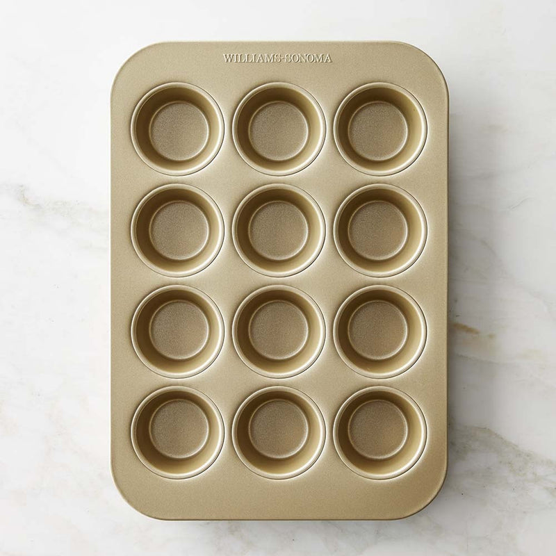 WILLIAMS SONOMA GOLDTOUCH® MUFFIN PAN (12 WELL)