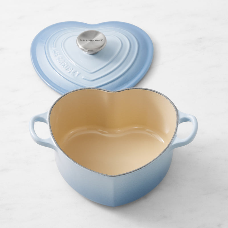 LE CRESUSET ENAMELED CAST IRON HEART  2Qt.