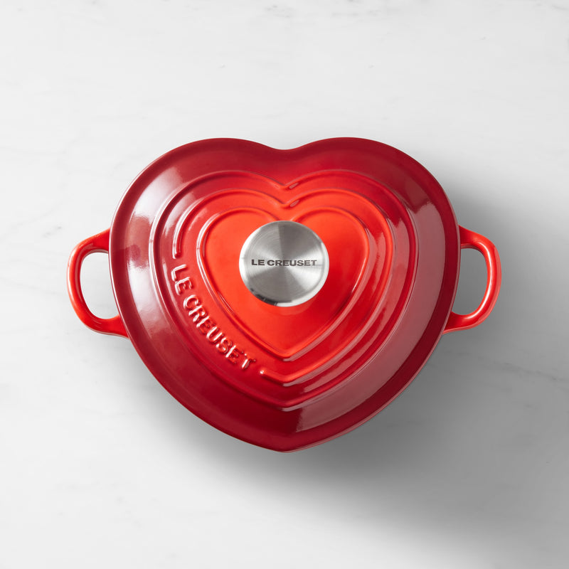 LE CRESUSET ENAMELED CAST IRON HEART  2Qt.