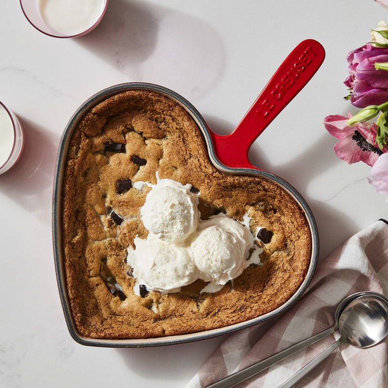 LE CREUSET ENAMELED CAST IRON HEART SKILLET