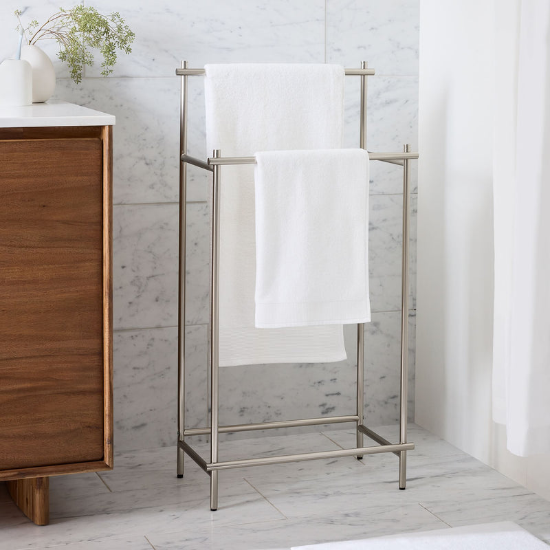 FREESTANDING TOWEL RACK