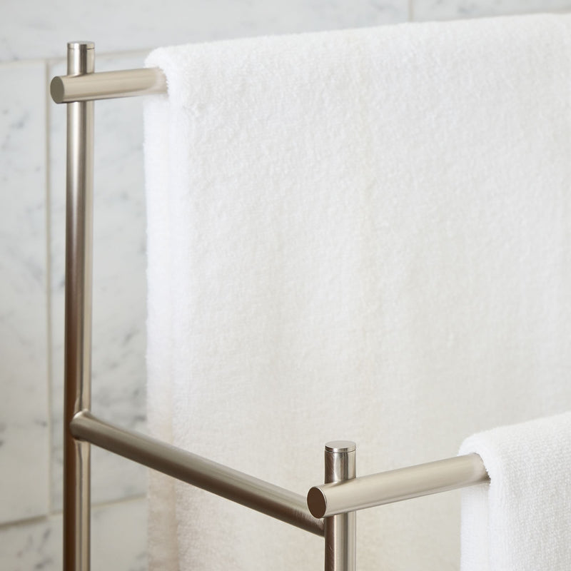 FREESTANDING TOWEL RACK