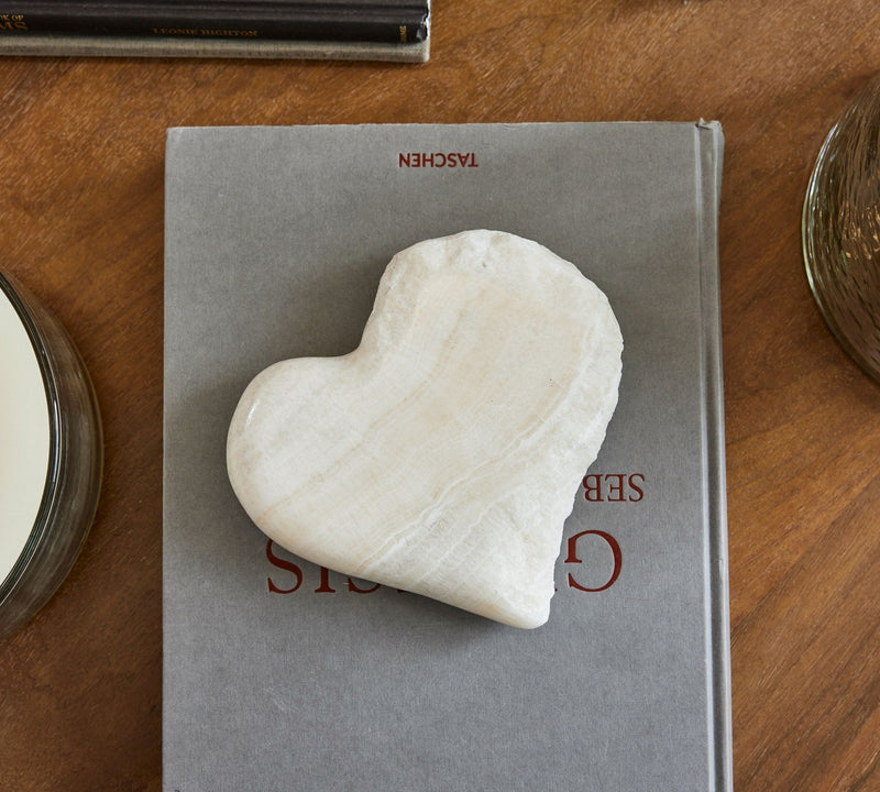 ONYX HEART PAPERWEIGHT