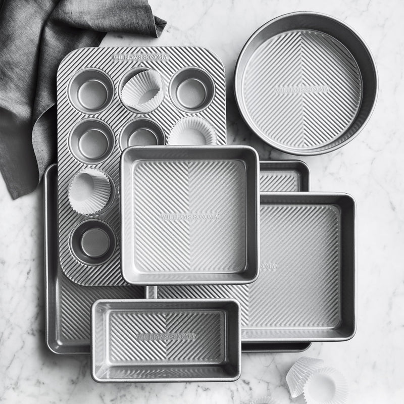 WILLIAMS SONOMA CLEARTOUCH BAKEWARE   (SET OF 6)