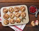 WILLIAMS SONOMA GOLDTOUCH® MUFFIN PAN (12 WELL)
