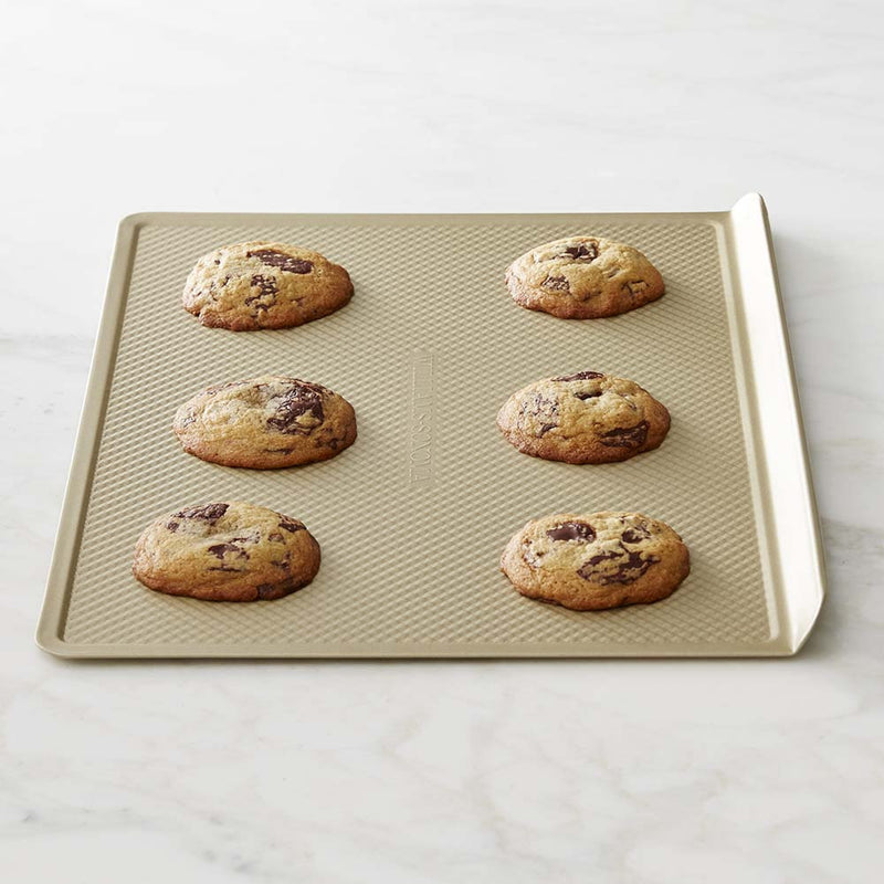 WILLIAMS SONOMA GOLDTOUCH® COOKIE SHEET