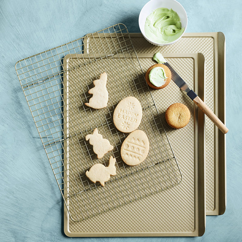 WILLIAMS SONOMA GOLDTOUCH® COOKIE SHEET