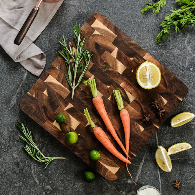 ACACIA SQUARED CHOPPING BOARD